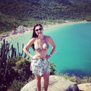 Ce soir, un vrai partage ? Soraya - rencontre-Cougar-Les Sables-d'Olonne